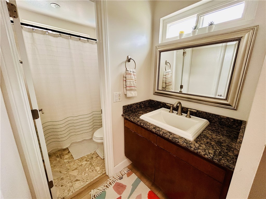 1140 N Lamer Property Photo 19