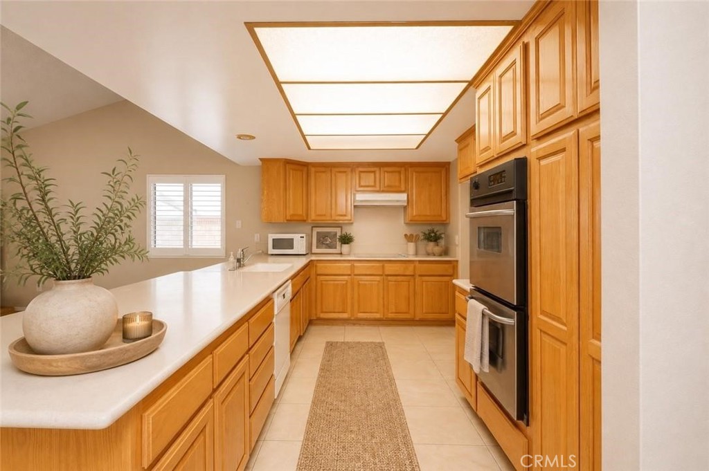 946 Coronado Property Photo 23