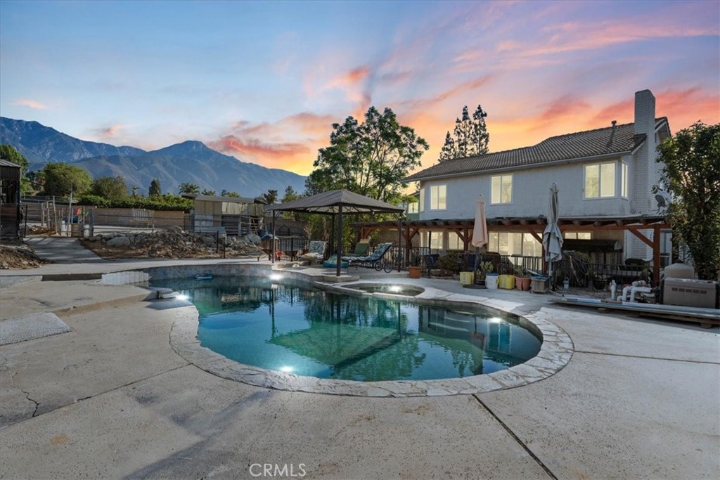 6046 Peridot Avenue Property Photo 1