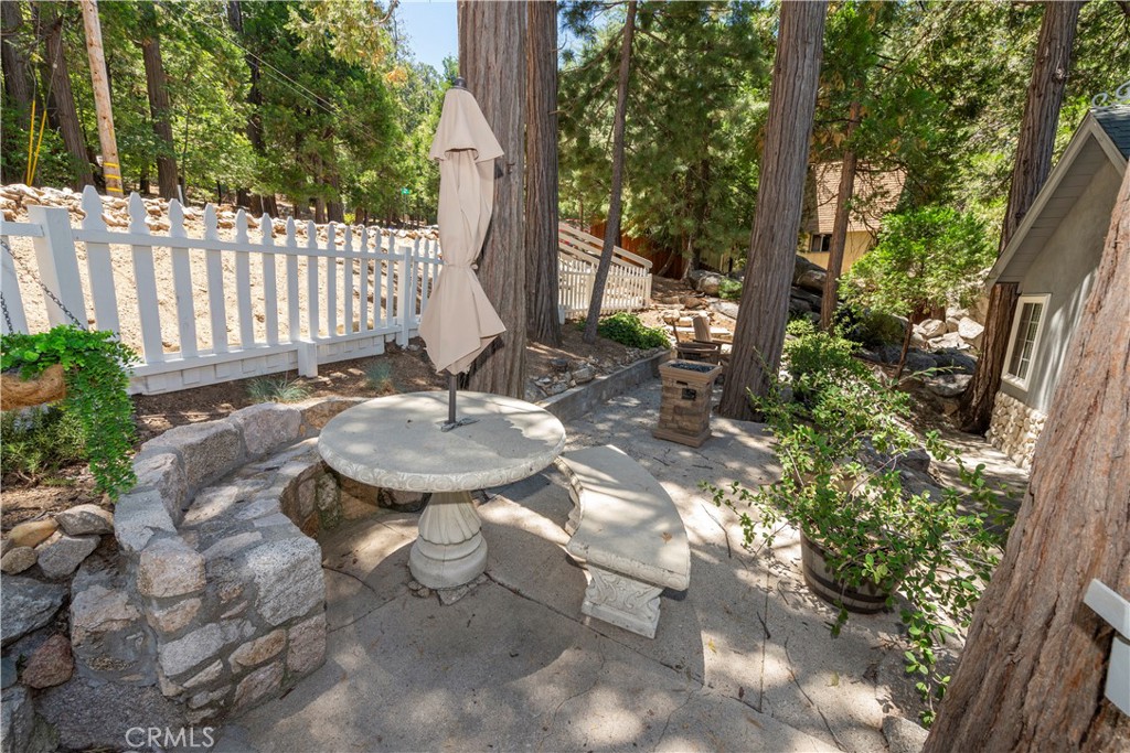 23914 Wildwood Property Photo 3