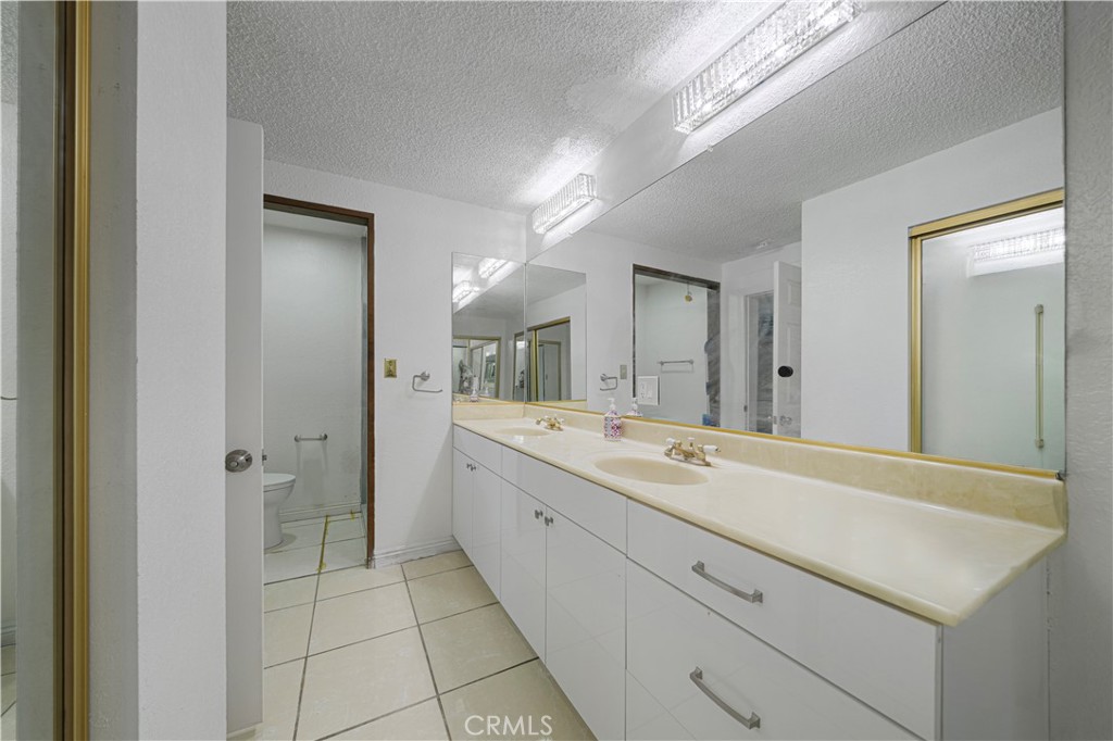 5442 Sepulveda Property Photo 24