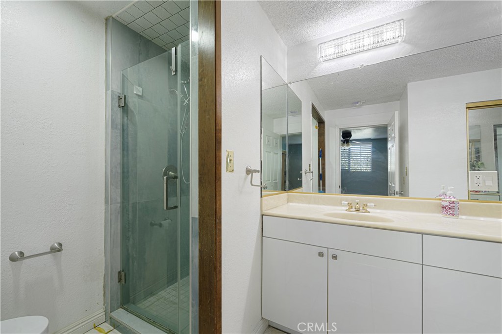 5442 Sepulveda Property Photo 25