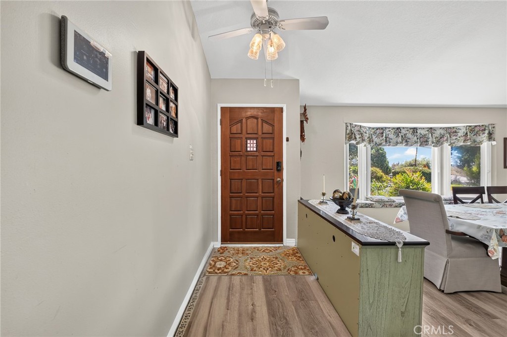 880 Kimbark Property Photo 7