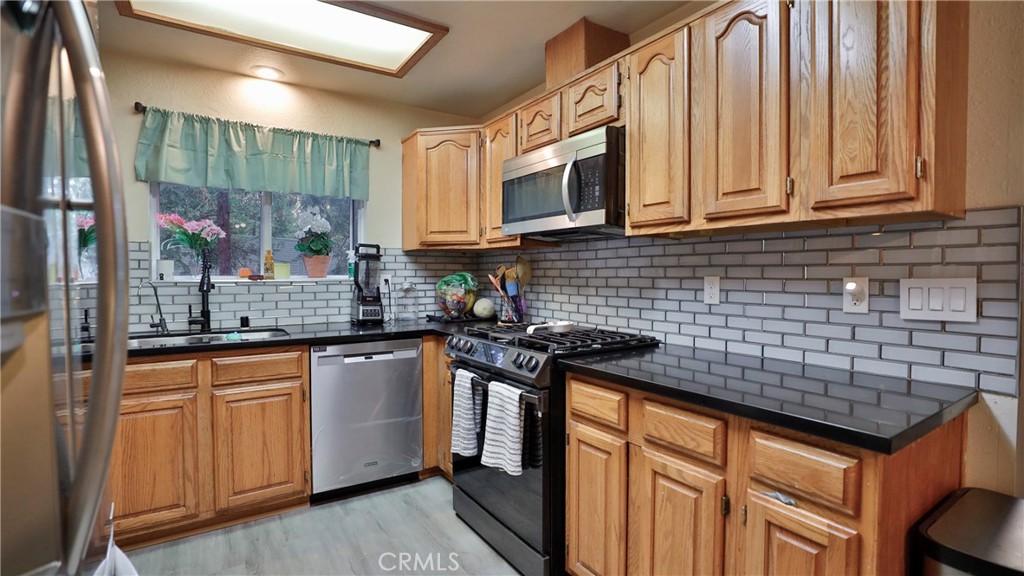 23747 Bowl Property Photo 16