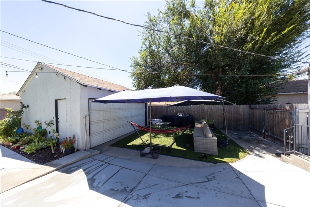 2821 Cedar Property Photo 28