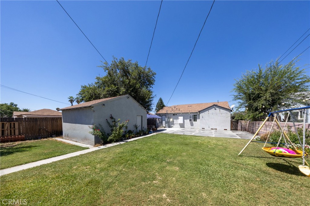 2821 Cedar Property Photo 29
