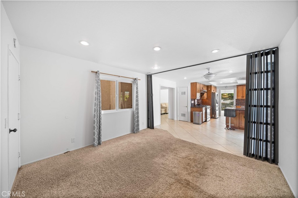 1400 Blossom Property Photo 12