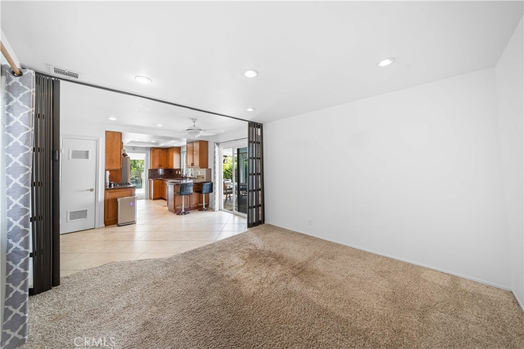1400 Blossom Property Photo 13