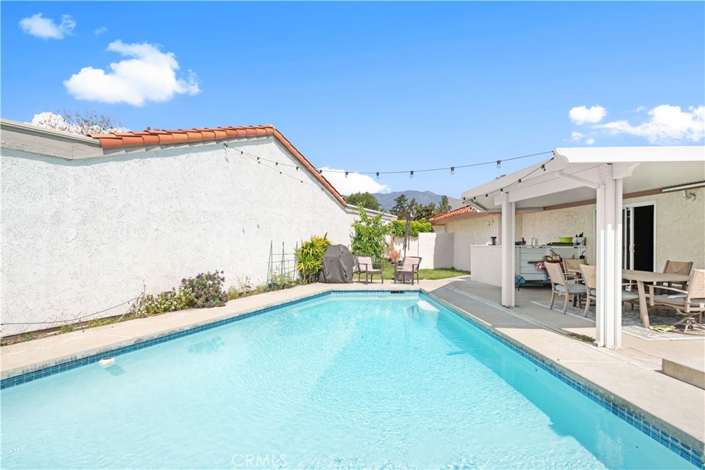 1400 Blossom Property Photo 30