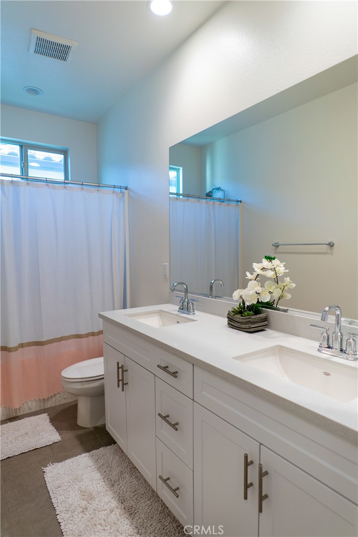 16014 Parkhouse 2 Property Photo 6