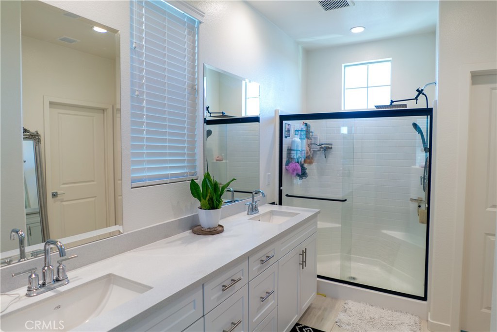 16014 Parkhouse 2 Property Photo 15