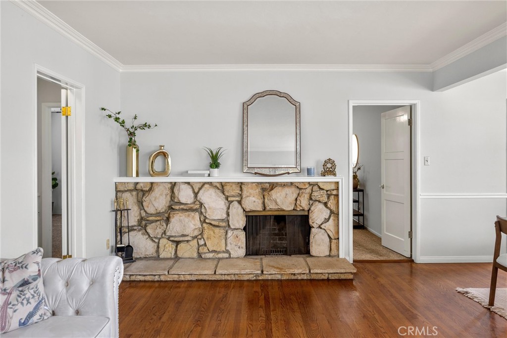 4836 Doreen Property Photo 7