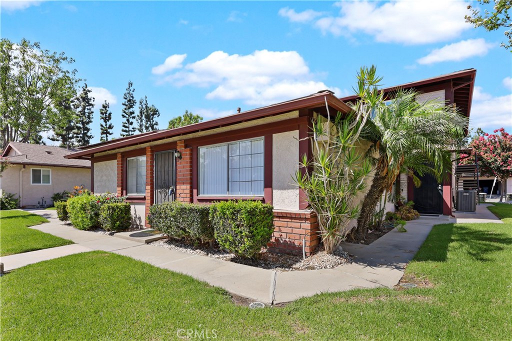 1123 W Sierra Madre Avenue 1 Property Photo 7