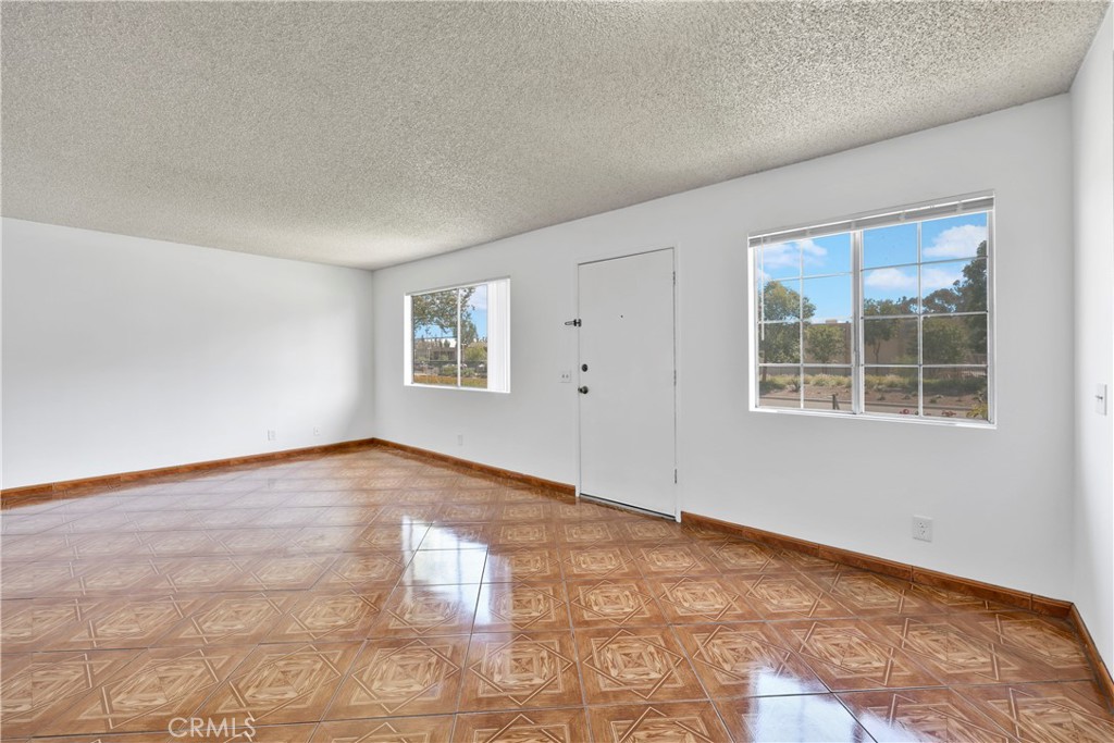 1123 W Sierra Madre Avenue 1 Property Photo 9