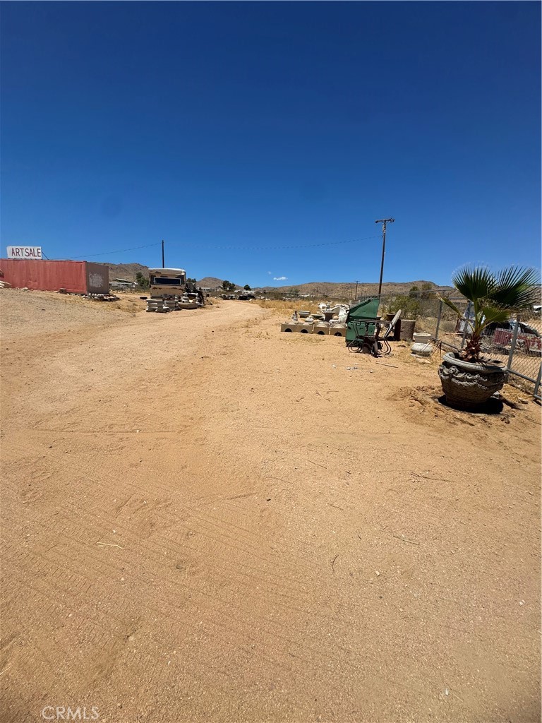1474 Old Woman Springs Property Photo 15