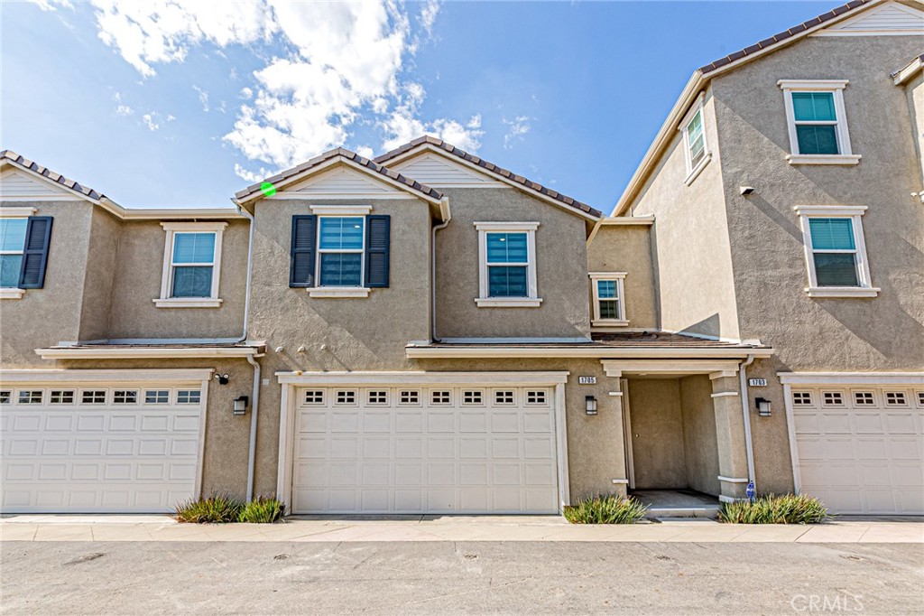 1705 Almond Tree Place Property Photo 1