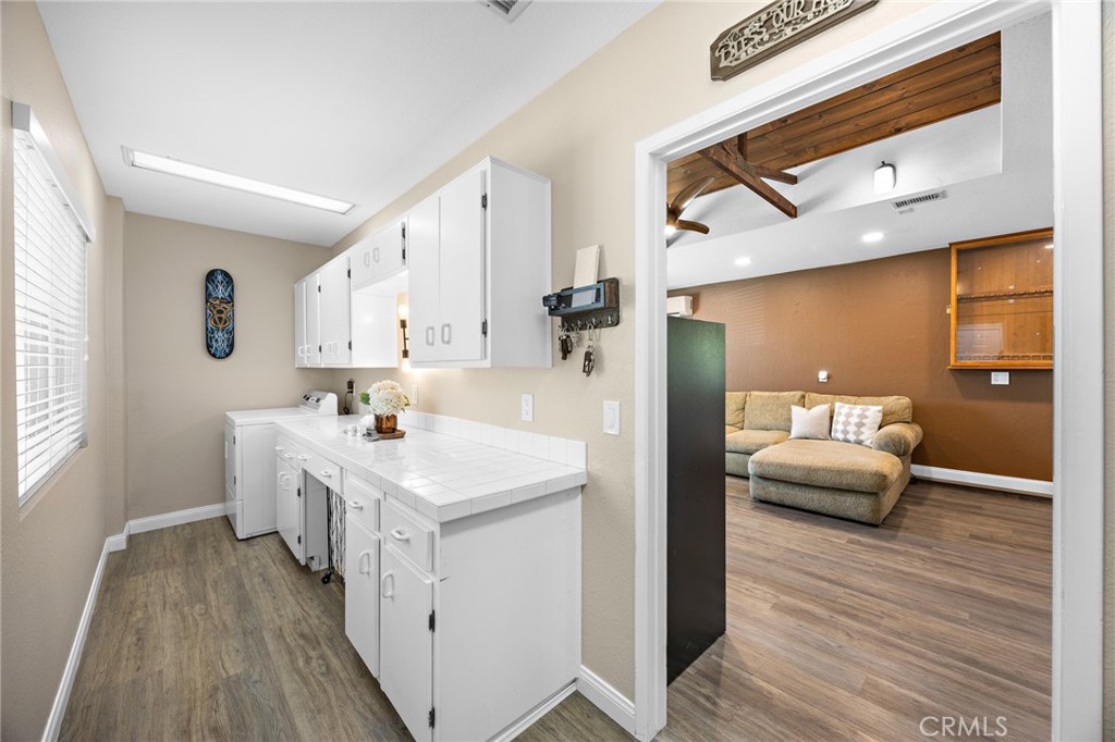 6639 Eastwood Property Photo 17