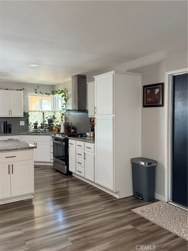 11990 Lasselle Property Photo 7