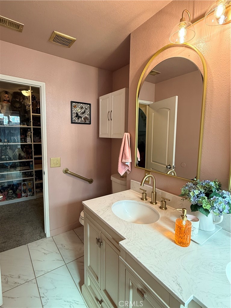 11990 Lasselle Property Photo 14