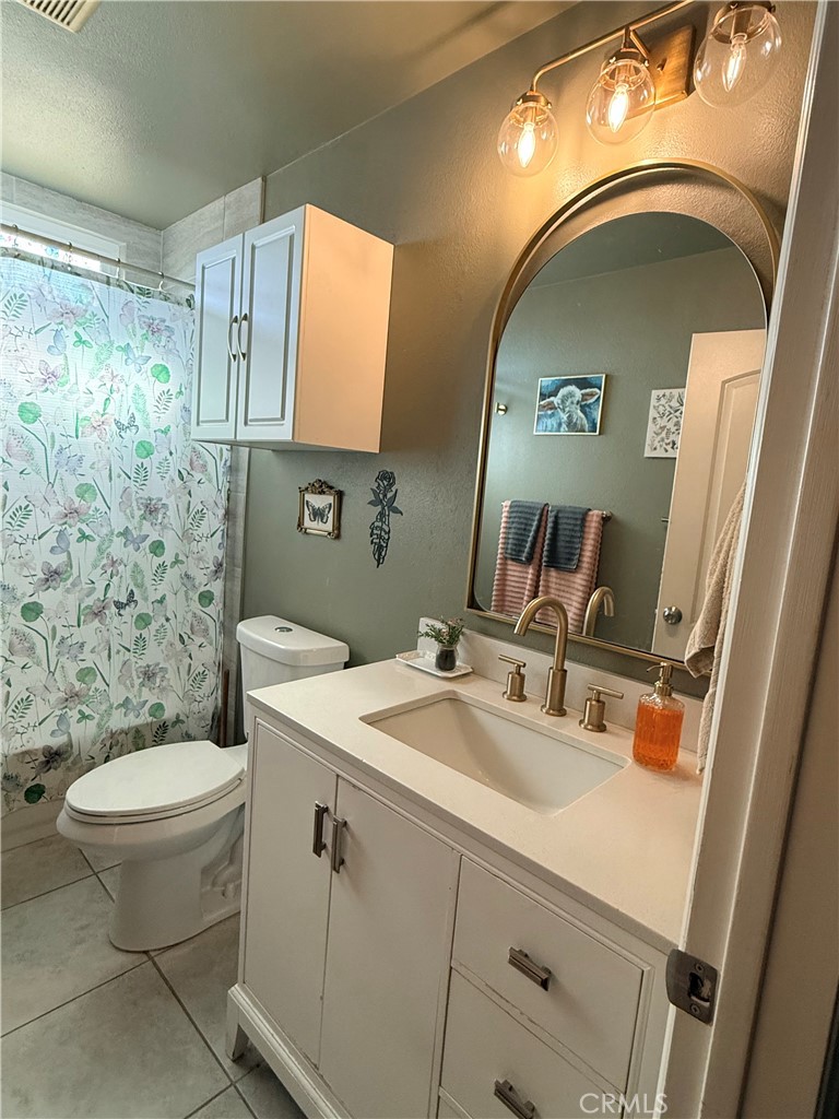 11990 Lasselle Property Photo 22