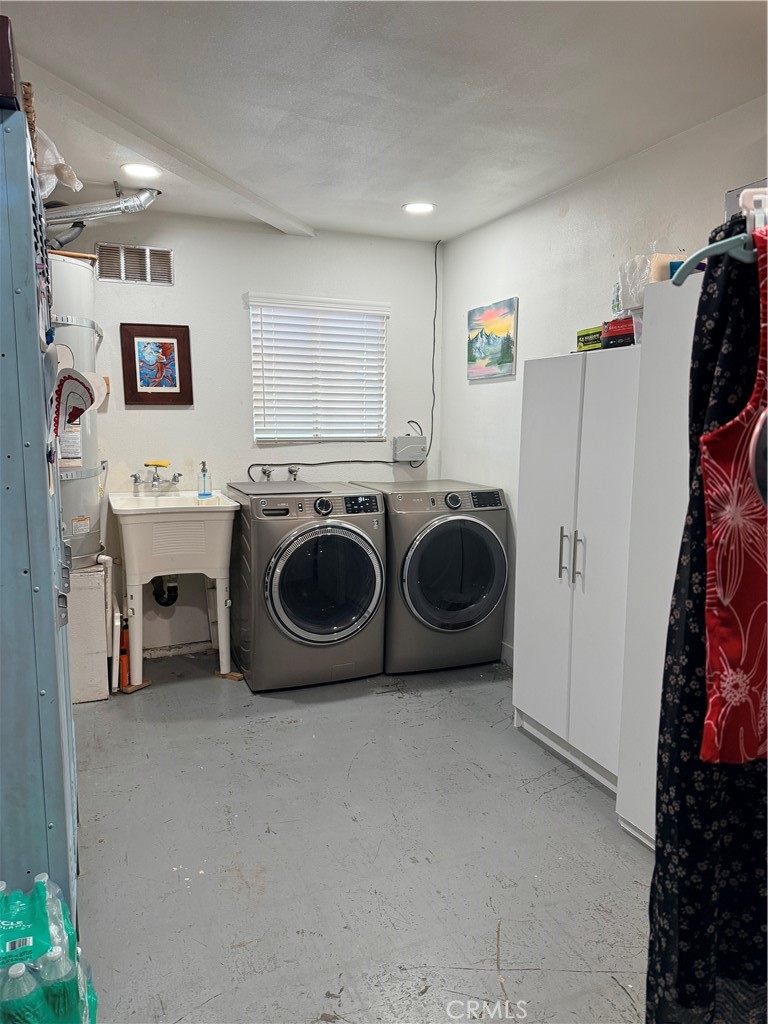 11990 Lasselle Property Photo 24