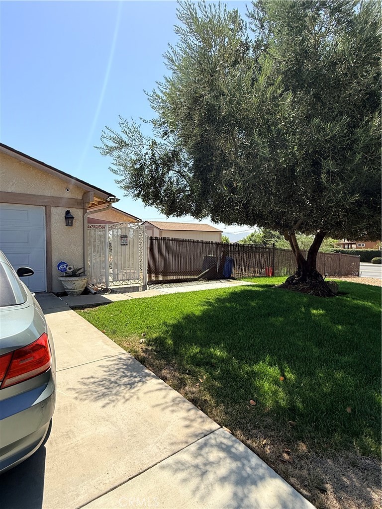 11990 Lasselle Property Photo 38