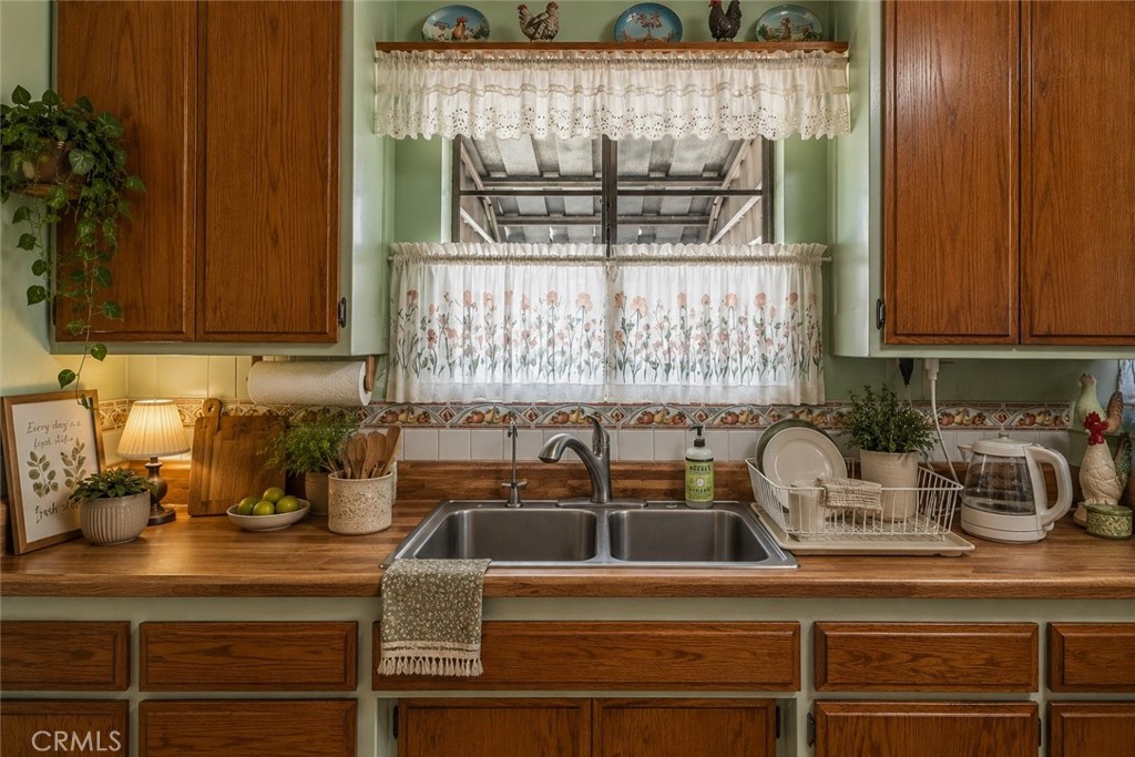 11712 Buell Street Property Photo 3