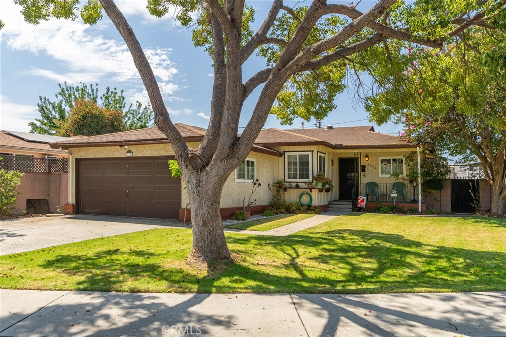 11712 Buell Street Property Photo 7