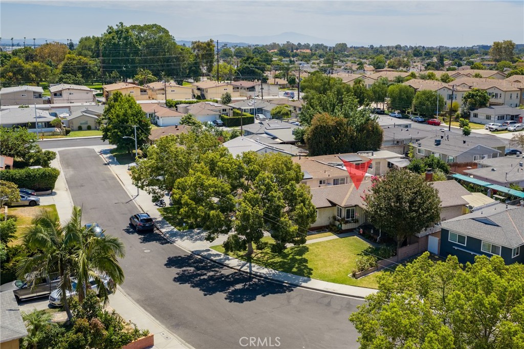 11712 Buell Street Property Photo 10