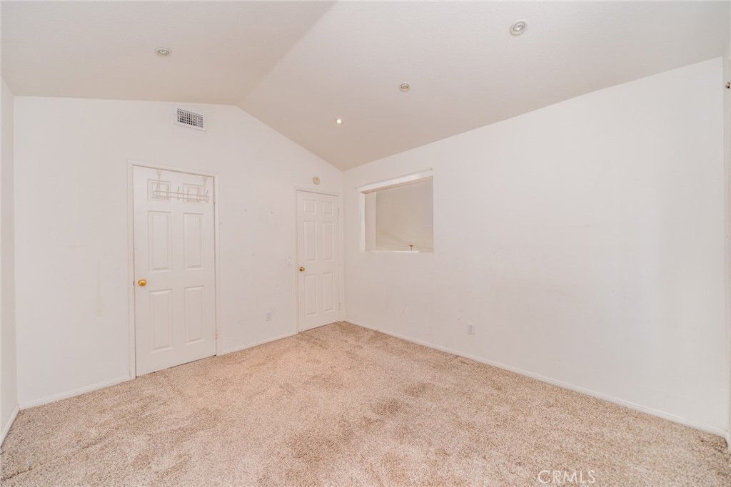 27495 Silverberry Property Photo 32