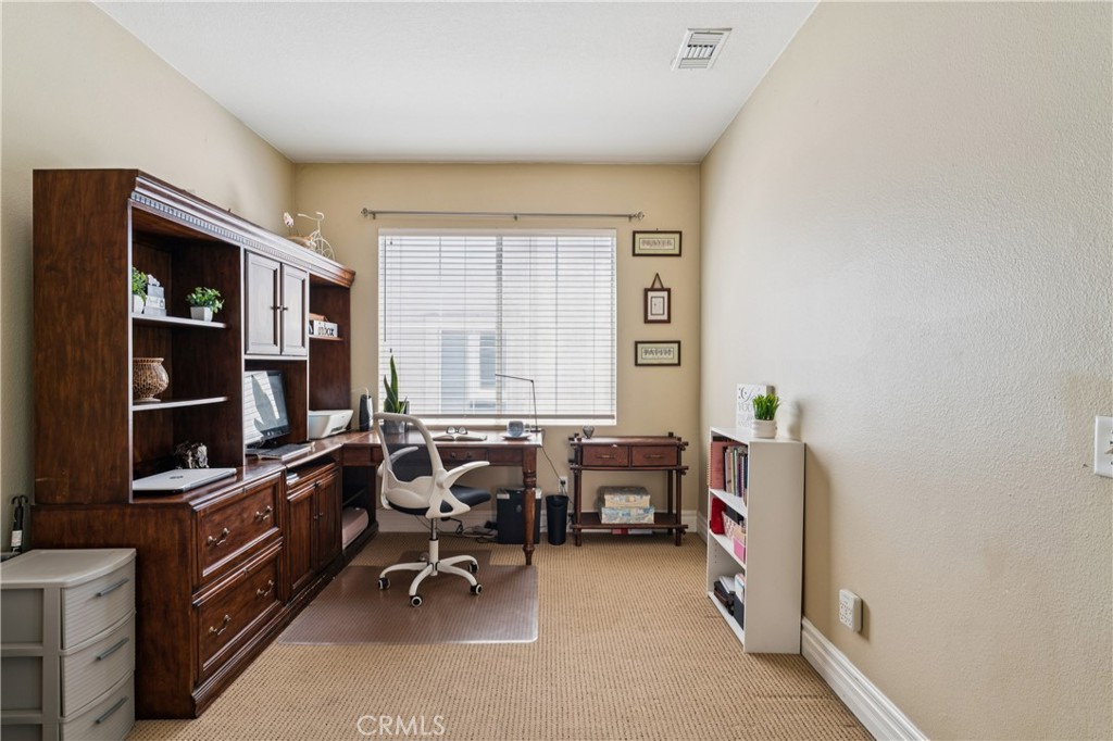 5848 Pine Valley Drive Property Photo 17