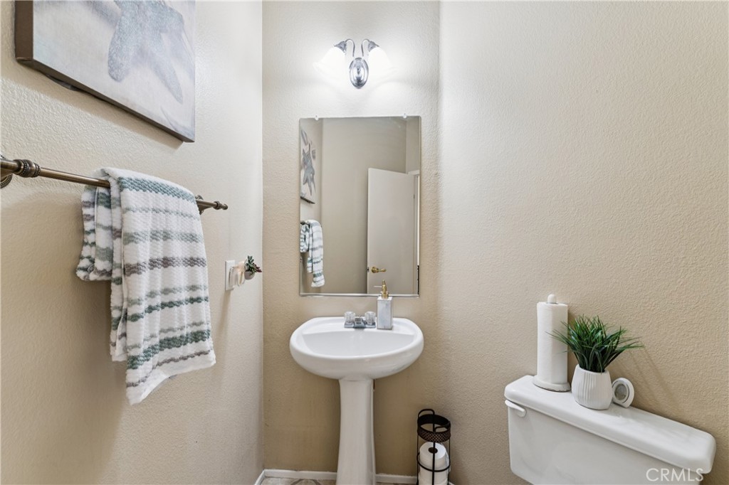 5848 Pine Valley Drive Property Photo 19