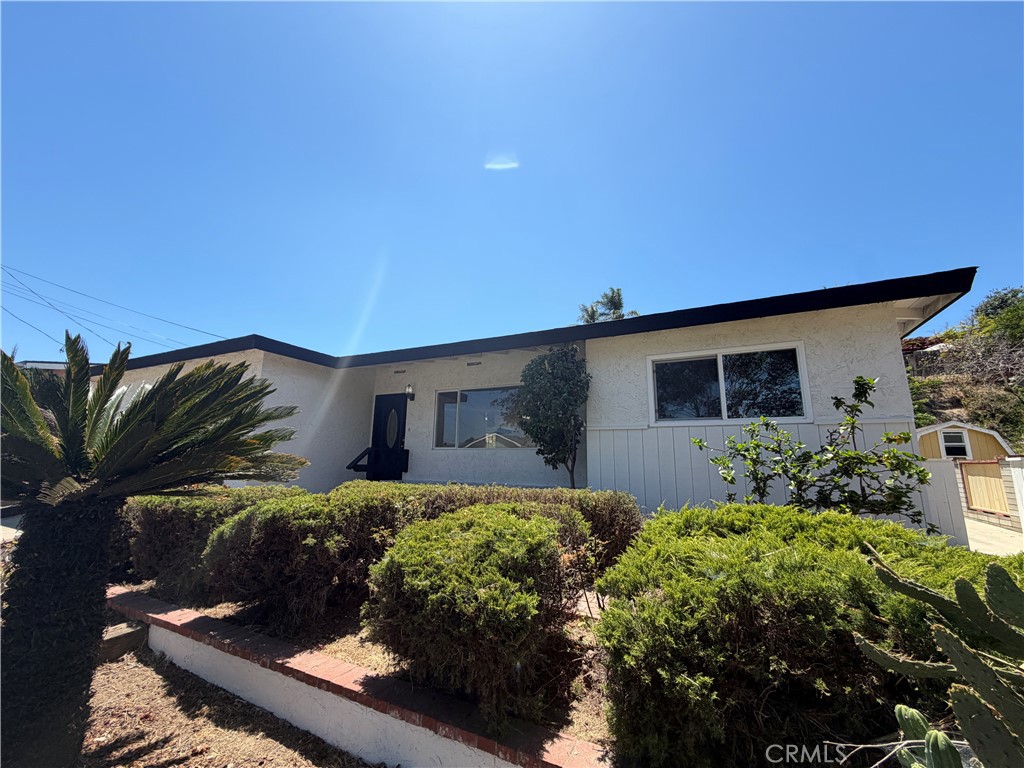 2204 Calle Tortuosa Property Photo 3