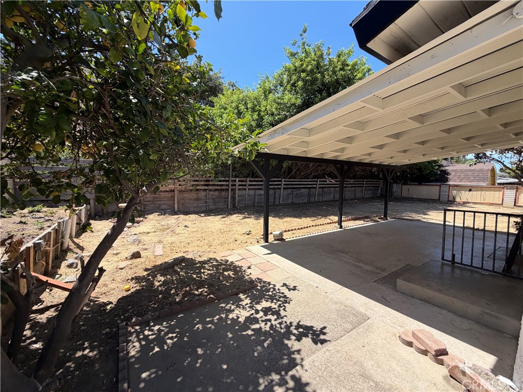 2204 Calle Tortuosa Property Photo 40