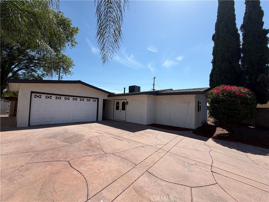 3351 Amhurst Drive Property Photo 2
