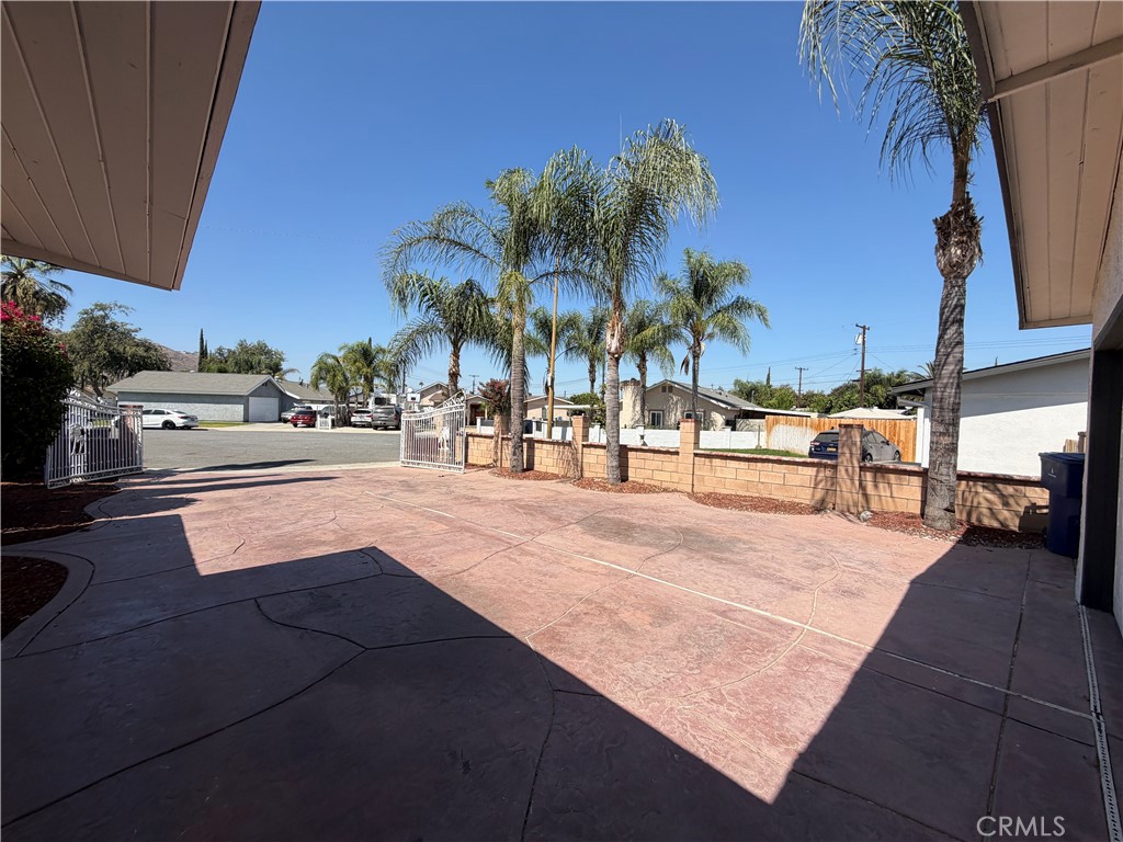 3351 Amhurst Drive Property Photo 4