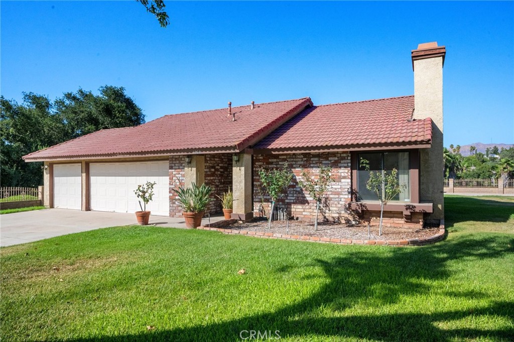 6304 Glen Aire Avenue Property Photo 1