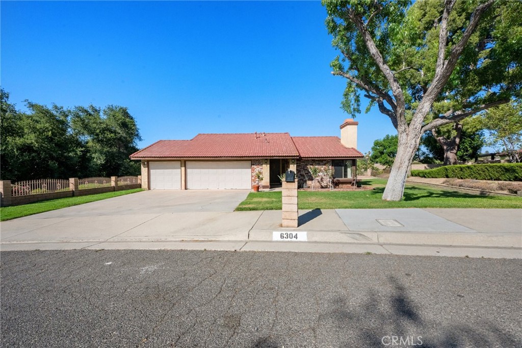 6304 Glen Aire Avenue Property Photo 9