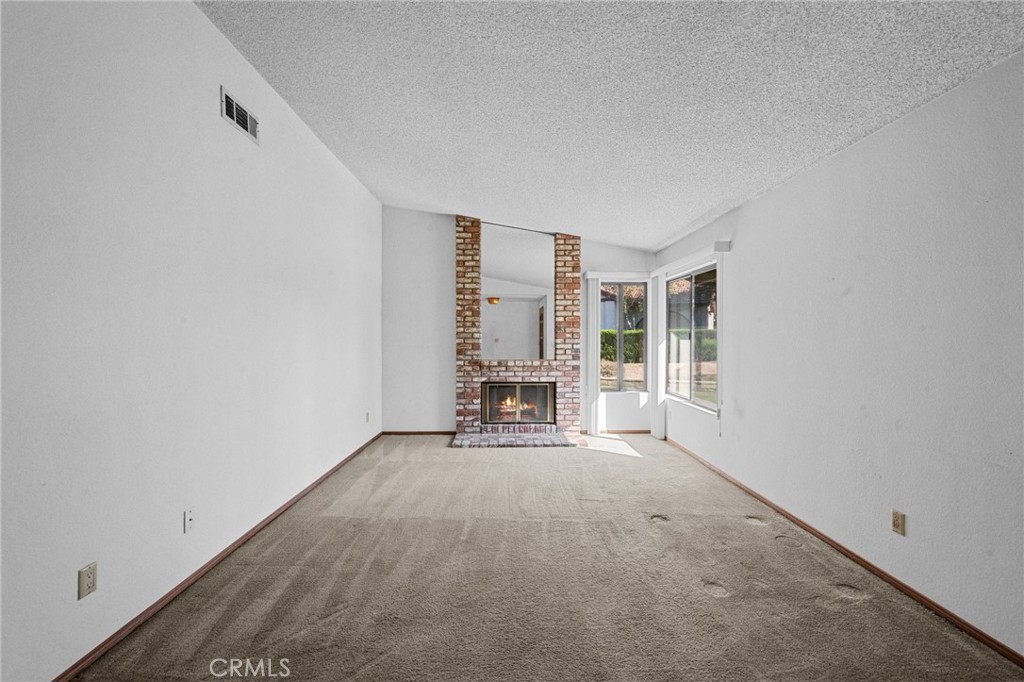 6304 Glen Aire Avenue Property Photo 13