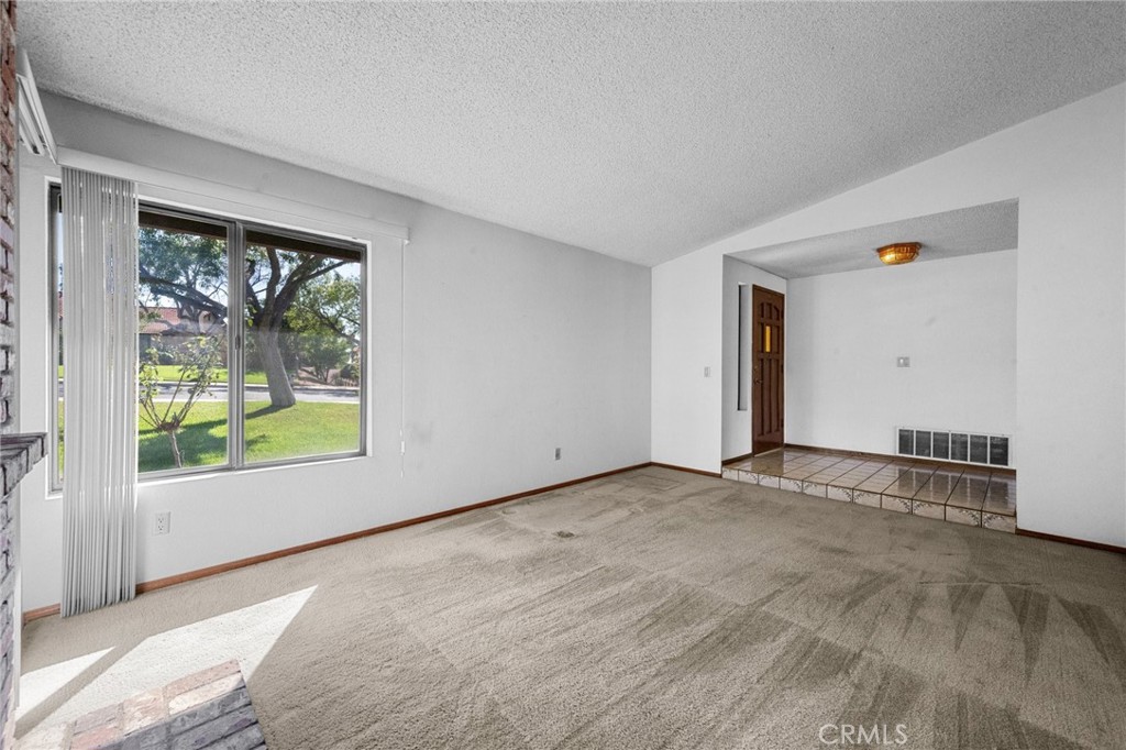 6304 Glen Aire Avenue Property Photo 14