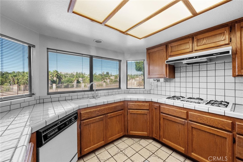 6304 Glen Aire Avenue Property Photo 22