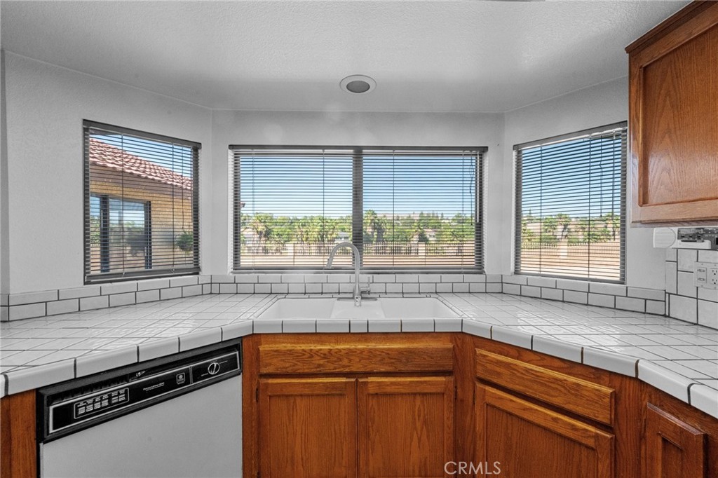 6304 Glen Aire Avenue Property Photo 23