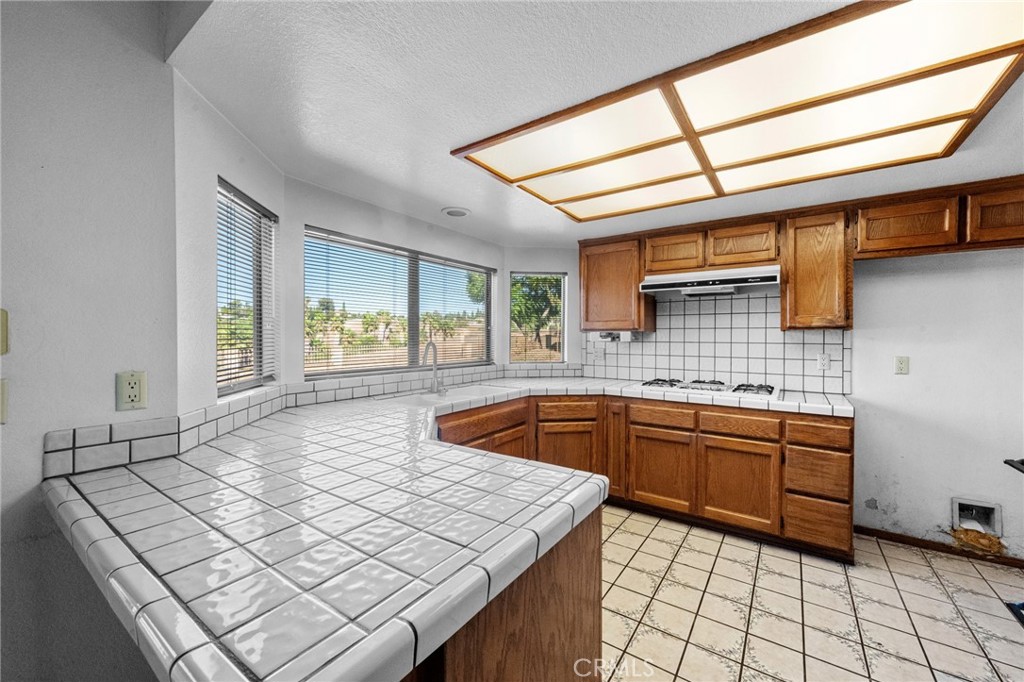 6304 Glen Aire Avenue Property Photo 25