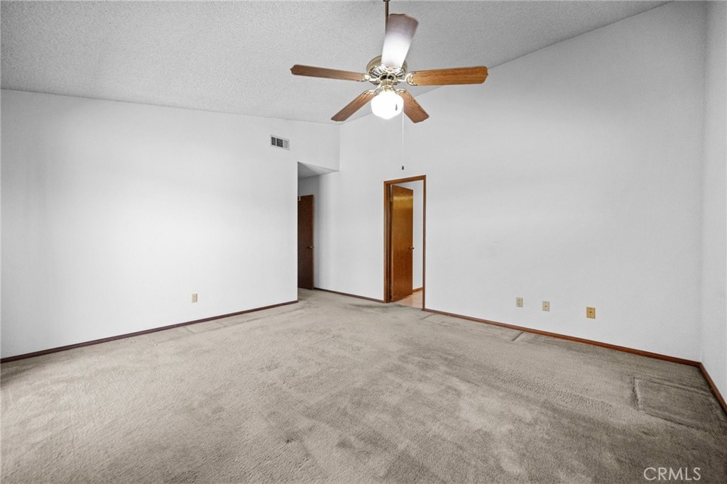 6304 Glen Aire Avenue Property Photo 33