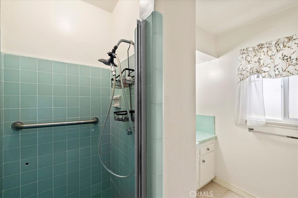 321 Catherine Park Property Photo 31