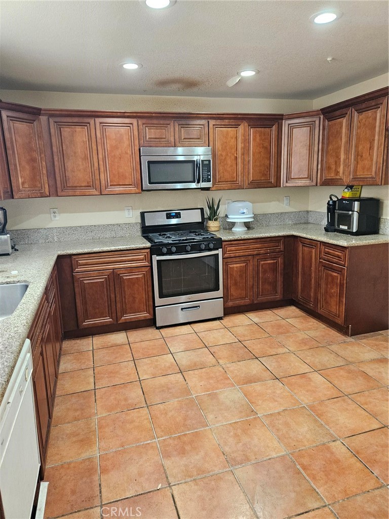 7845 Oak Court Property Photo 17