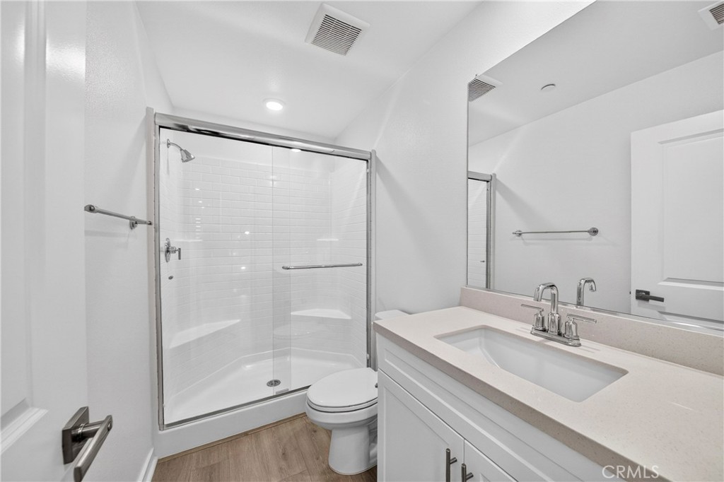 16426 Whittier Blvd. 5 Property Photo 16