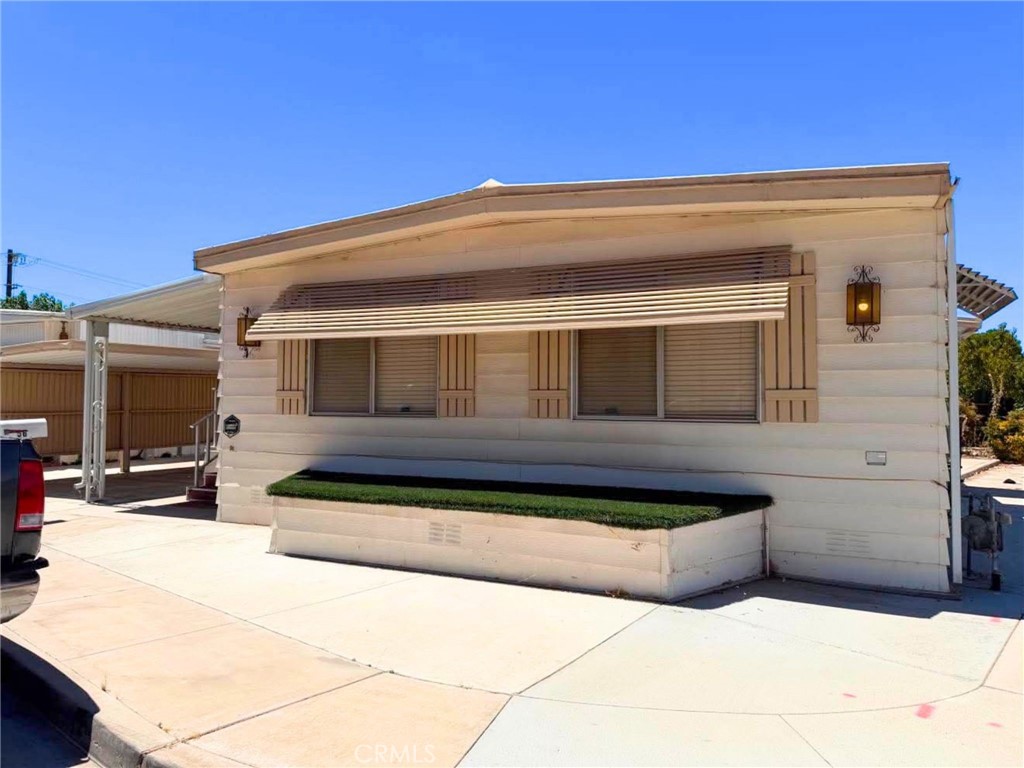 15940 Stoddard Wells 56 Property Photo 4