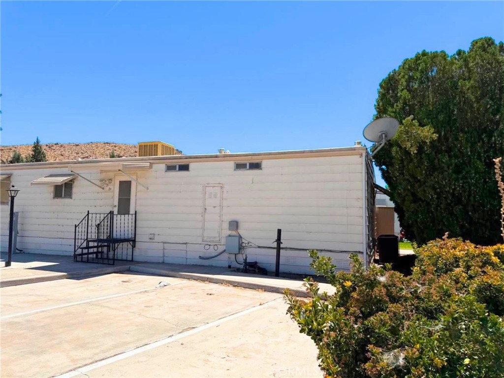 15940 Stoddard Wells 56 Property Photo 33