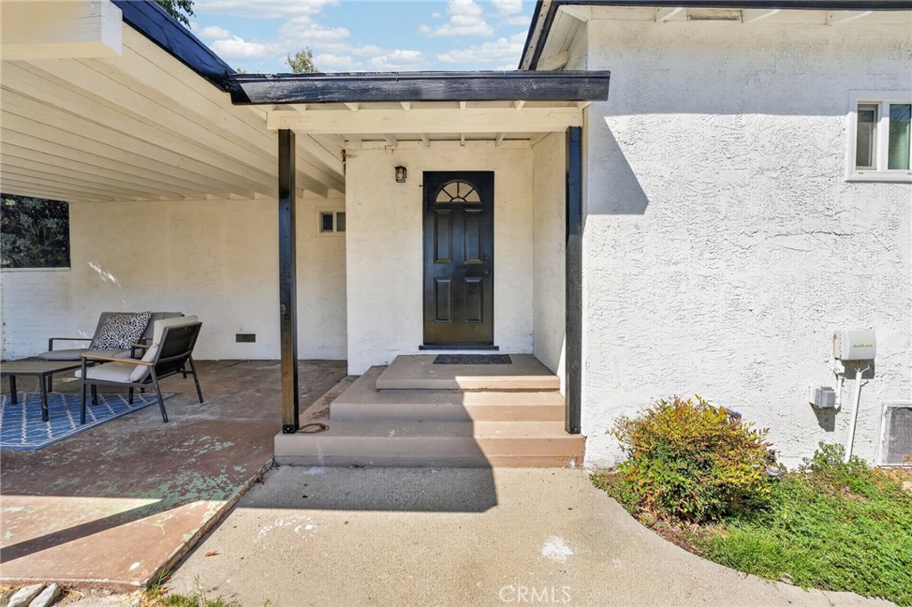 268 W Willow Property Photo 29